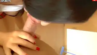 Трахаю милую малышку в POV