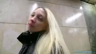 Пикапер снял молодую чешку и показал классный трах от первого лица
