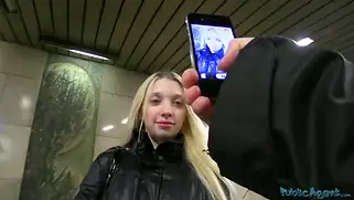 Пикапер снял молодую чешку и показал классный трах от первого лица