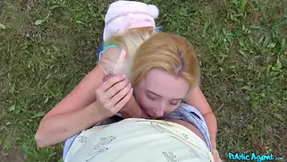 Спортивная шлюха Samantha Rone согласилась на публичный секс