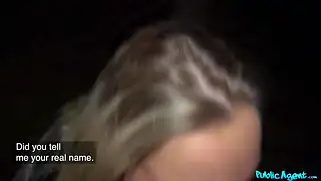 Порно пикап на улице вечером оказался удачным и телку нагнули.