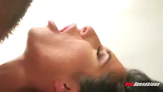 Секс смуглой грудастой красавицы. Порно видео с Stacy Jay