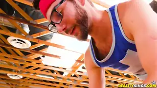 Групповуха во время фитнеса. Порно видео с Abella Danger, Mandy Muse