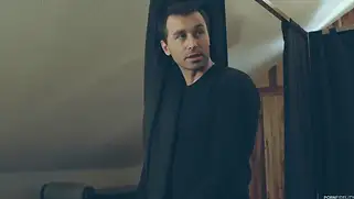 Секс доминирование от мужика с большим членом. Кончил в киску.