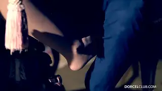 Баба проиграла попку в шахматы и начинается анальный секс с ней.