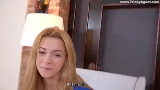 Русская фото модель Soniy Sweet ебется с пожилым фотографом