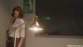 Janice Griffith получает от негра большой член в киску и ротик.