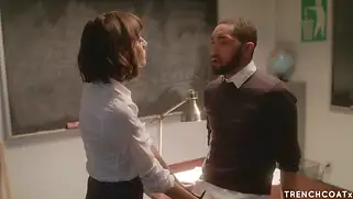 Janice Griffith получает от негра большой член в киску и ротик.