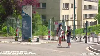 Красивый трах у бассейна во все дырки грудастой брюнетки