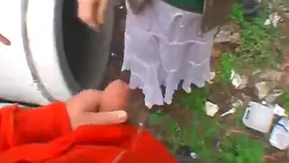 Красивая блондинка получила по полной от мужика в красном свитере за деньги.