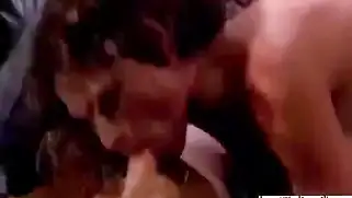 Чувственная латинка с большими сиськами кайфует от секса и получает на лицо.
