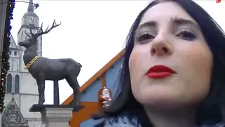 Домашний секс с брюнеткой соседкой