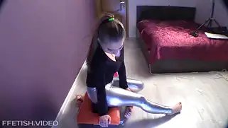 Фут фетиш лесби доминирование и фейс ситтинг