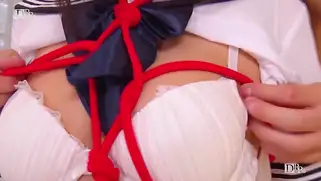 Японский секс без цензуры со связыванием жирухи