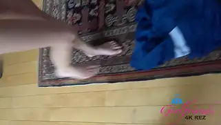 Секс с отчимом и озабоченной падчерицей 20-летней