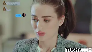 Из-за нехватки денег приличной девушке пришлось стать настоящей шлюхой