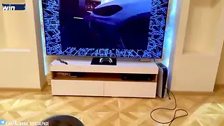 Нахал трахнул маму русскую, предложив ей VR шлем поиграть