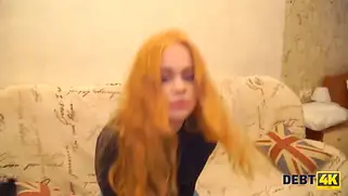 Коллектор за долги ебет русскую девушку рыжую