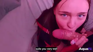 18-летняя Наташа жёстко отсасывает в POV-порно.