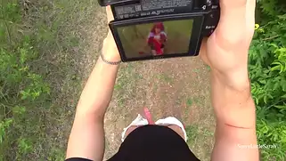 Сучка русская в лесу будет анально трахаться с фотографом