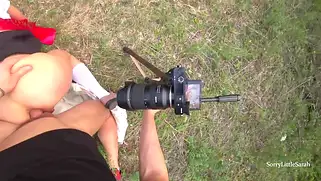 Сучка русская в лесу будет анально трахаться с фотографом