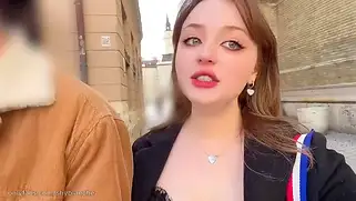 Поклонник онлифанс модели отваливает бабки за классный секс с куколкой