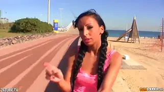 Лару трахают в отеле и заливают спермой после ебли со сводным братом.