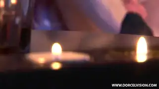 Трахаются элитные шлюхи с красивыми лицами и идеальными фигурами