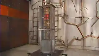 Сексуальная мулатка связана и получает оргазм от бдсм упражнений