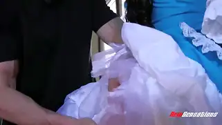 За плохие оценки Карли Грэй как следует выебут и обкончают
